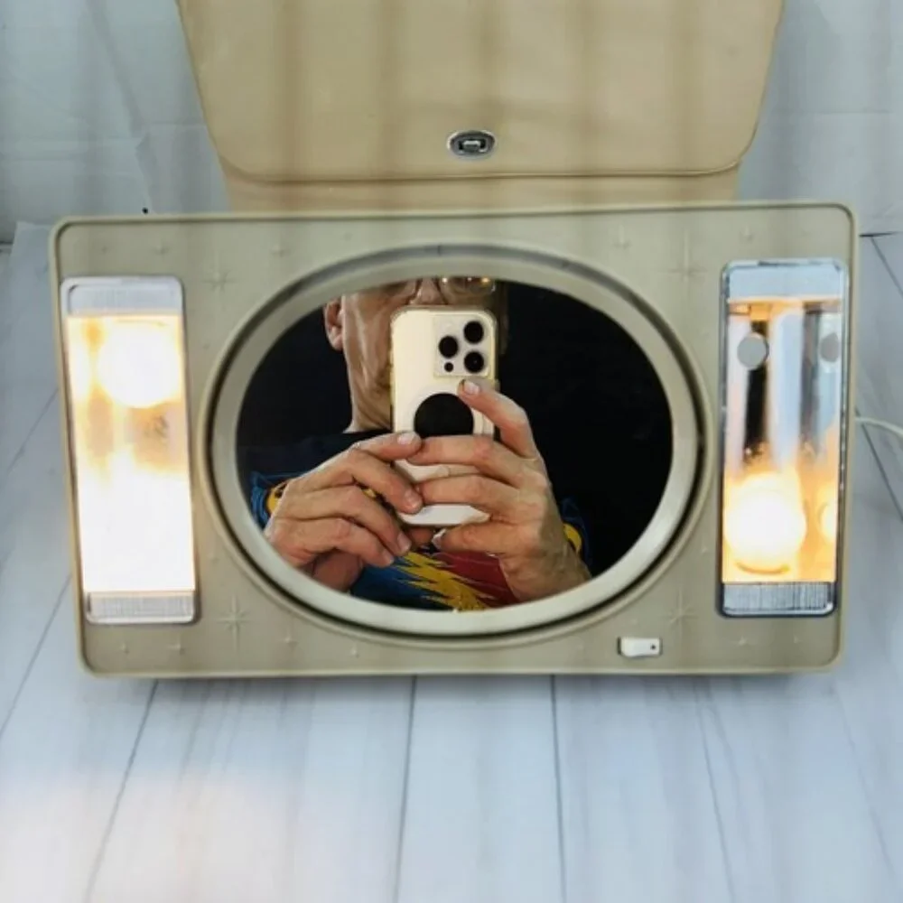 Vintage Beige Lighted Makeup Magnifying Mirror Starburst Glam Kitsch